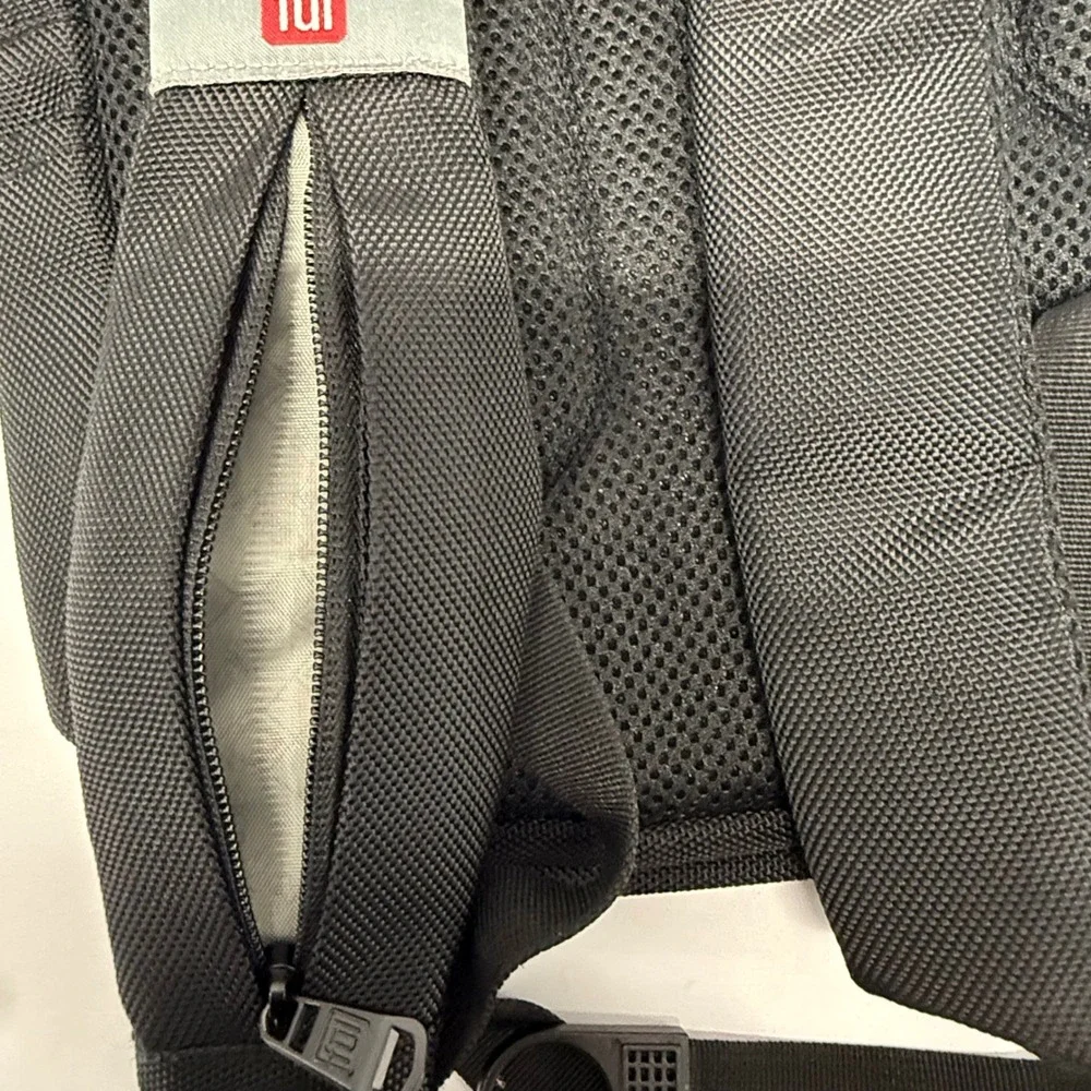 Ful black backpack